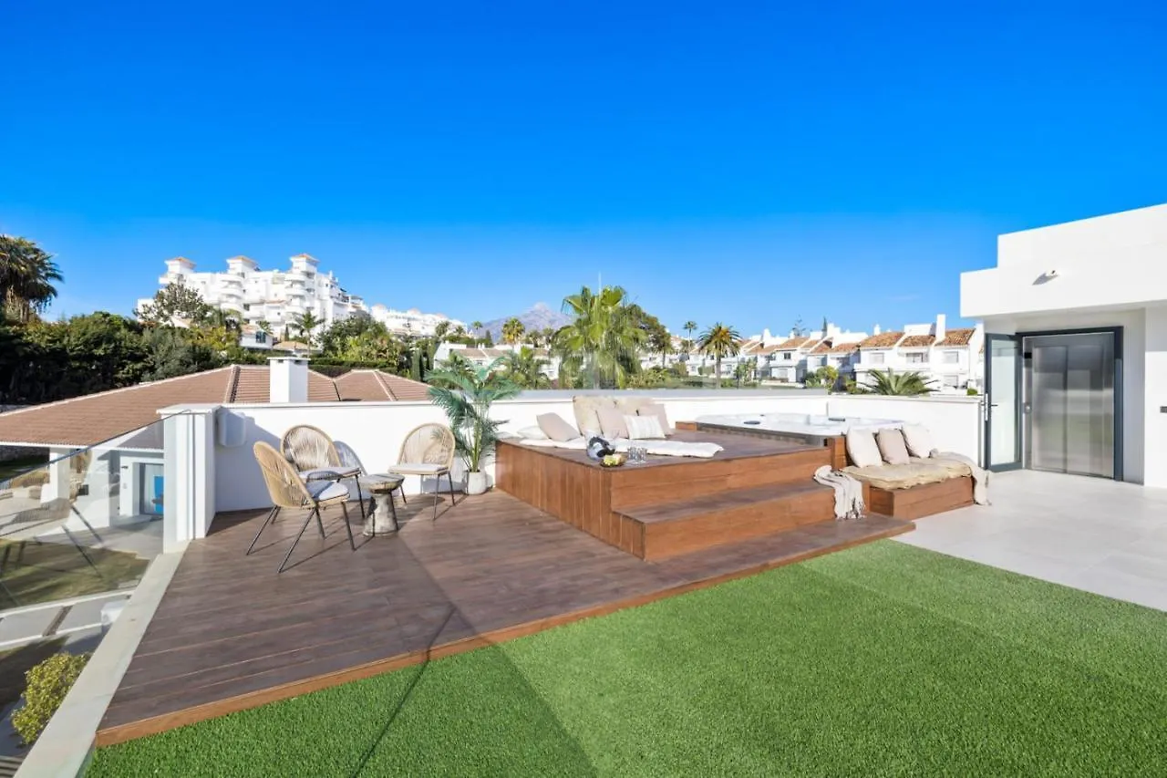 Apartment Brand New Modern 5 Bdrm Villa In Puerto Banus Marbella