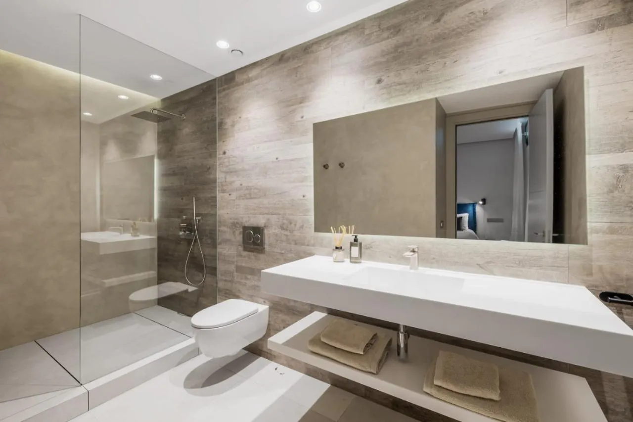 Apartment Brand New Modern 5 Bdrm Villa In Puerto Banus Marbella