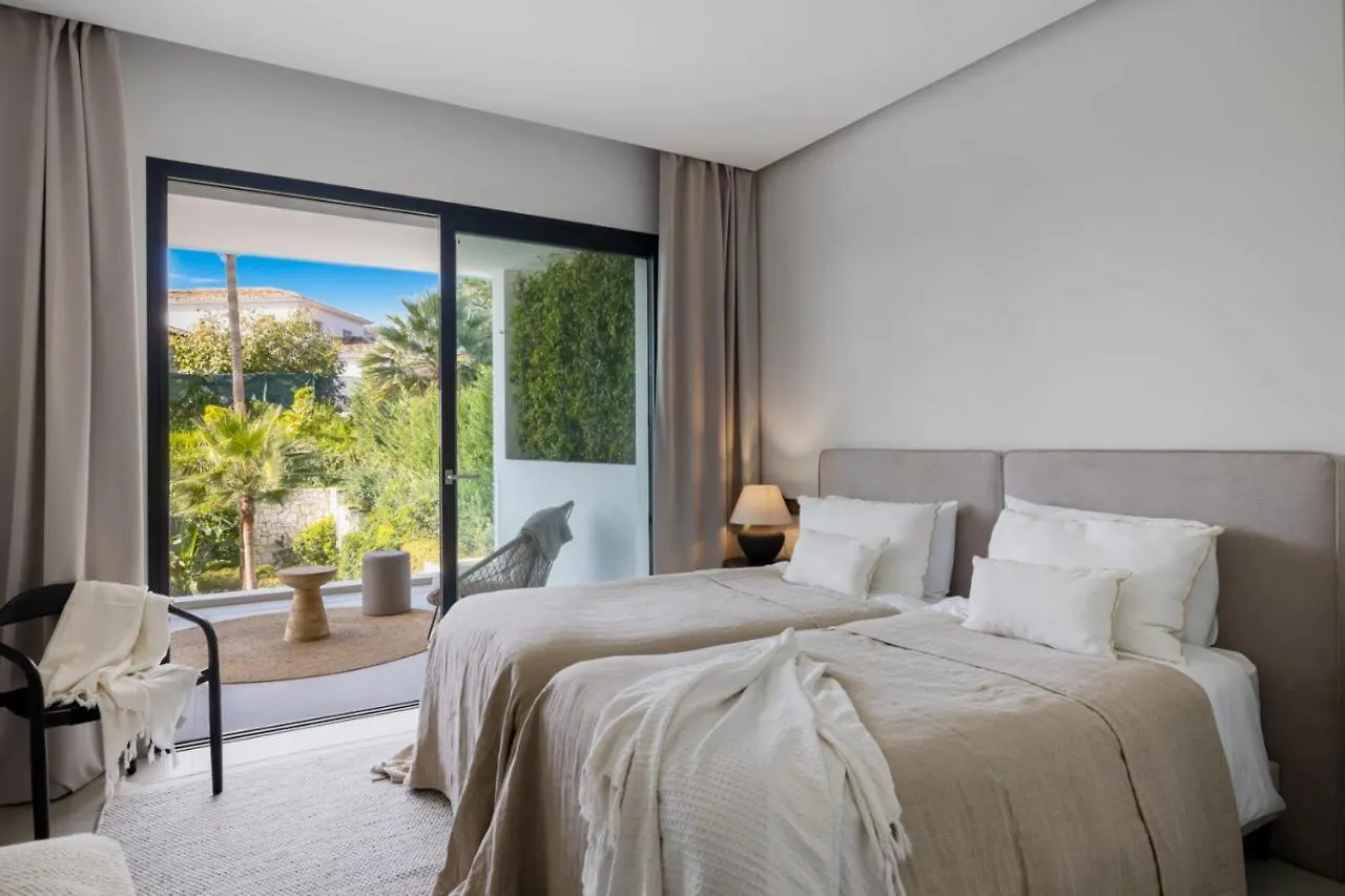 Brand New Modern 5 Bdrm Villa In Puerto Banus Marbella Spain